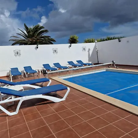 Spacious 4 Bed Family Villa Playa Blanca Lanzarote *